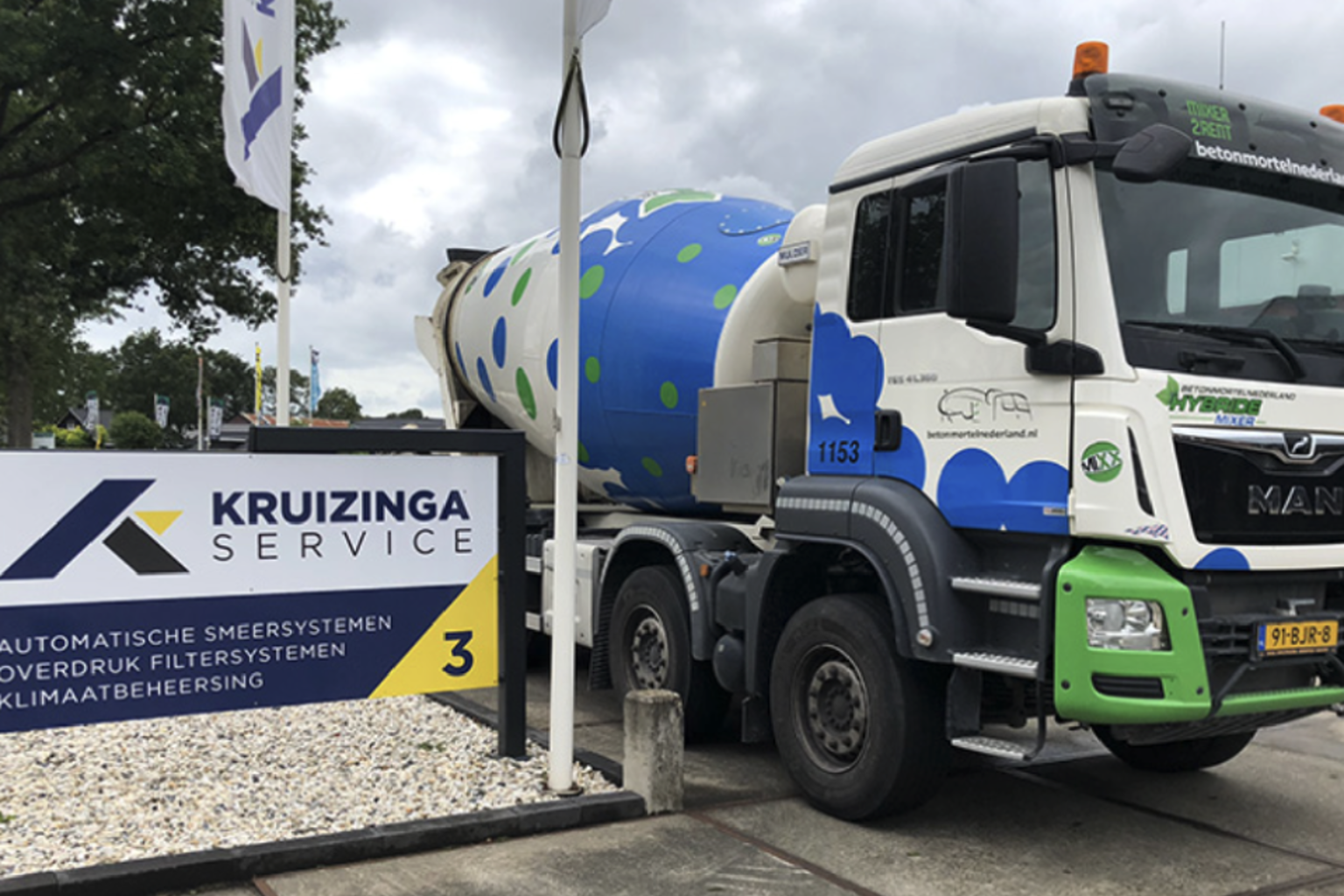 Voertuig voerzien van een waterverwarmingssysteem van Webasto